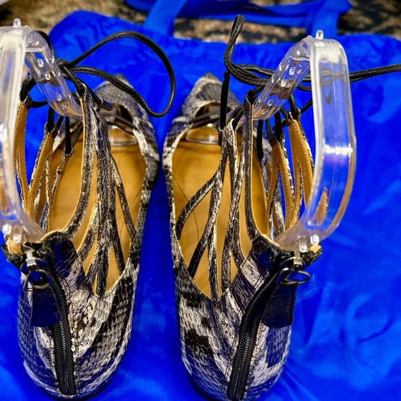 Aquazzura ‘Belgravia’ Two-Tone Snakeskin Ankle-Tie Flats Size 11 ASO Duchess Meg - Picture 8 of 16